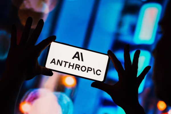 FTX Holds Off On Selling Its Stake In AI Startup Anthropic