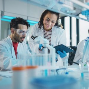 Tandem Repeat Is Revolutionizing Sustainable Fashion With AI-Designed Squid Proteins To Reduce Plastic Harm