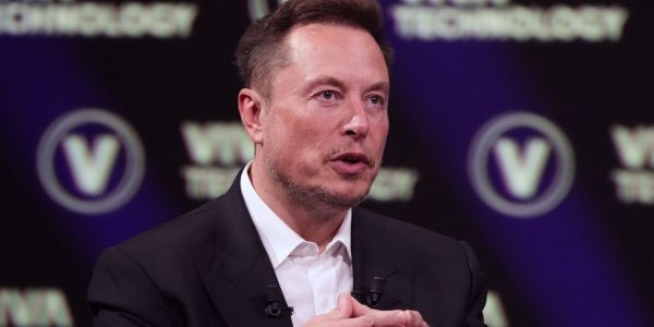 DOJ, SEC Investigate Tesla Over Secret Glass House Project